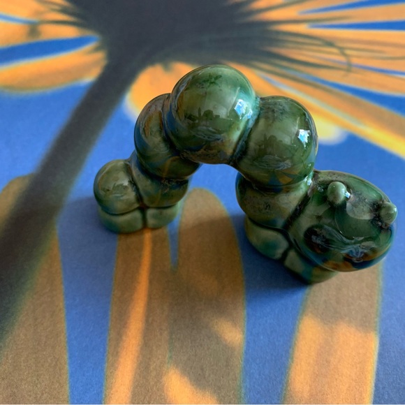 Green Vintage Ceramic Caterpillar Wiggly Worm - Picture 5 of 6
